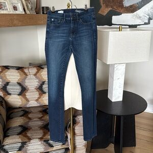 Gap Slim Straight Jeans (26R)